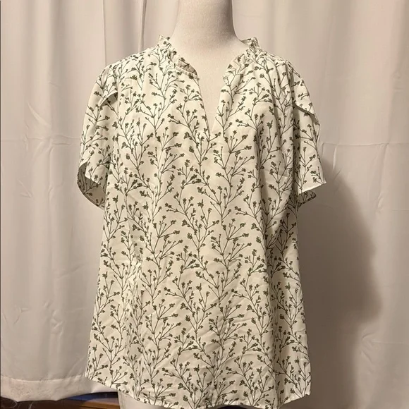 Women’s short sleeved blouse - Picture 1 of 3